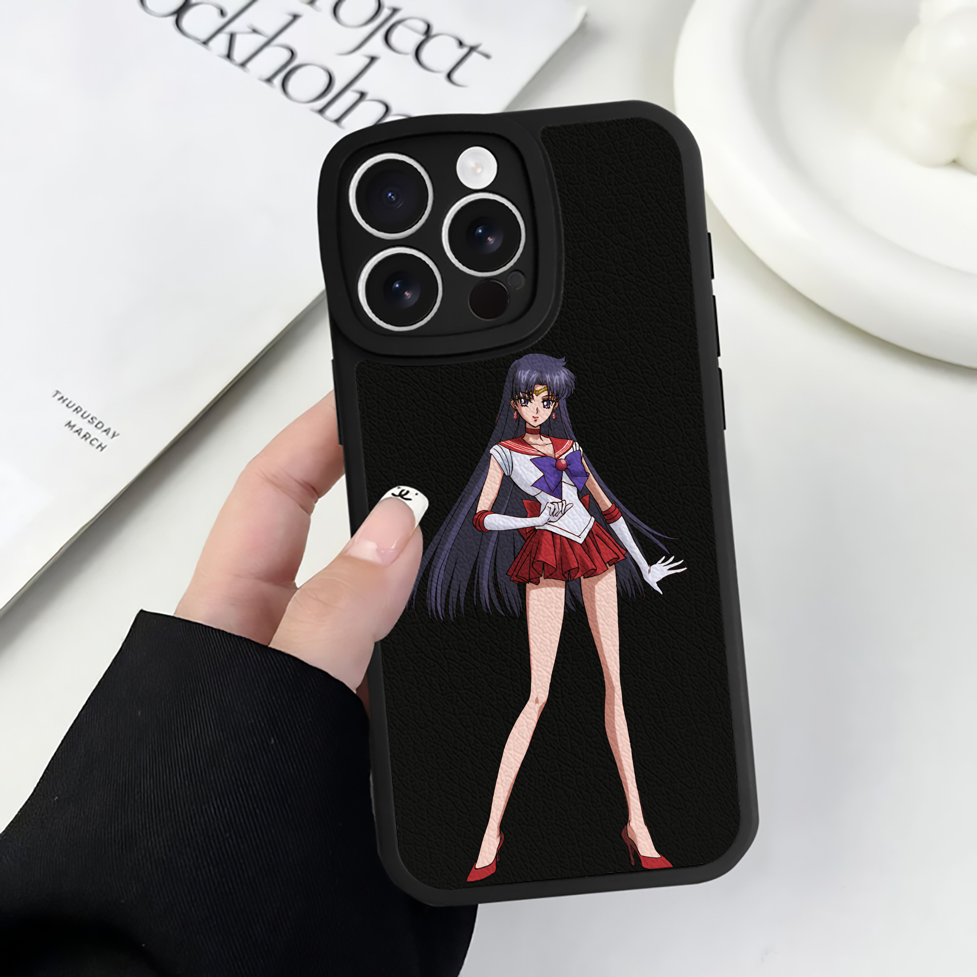（画像用） 美少女戦士セーラームーン 火野レイ ひの レイ Sailor Moon Hino Rei （セーラーマーズ,Sailor Mars） 【iPhone 16シリーズ対応】シリコンスマホケース（レザー調） 材質：シリコン